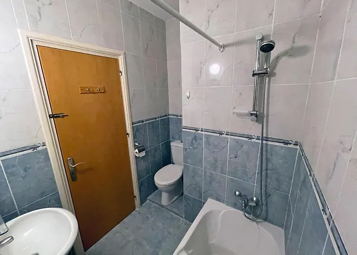 Town House, Garden, 2 Bedrooms, 2 Bathrooms Daire