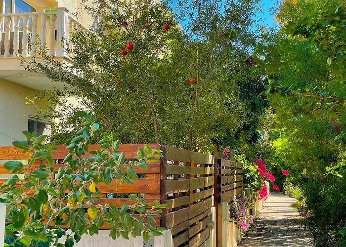 Town House, Garden, 2 Bedrooms, 2 Bathrooms