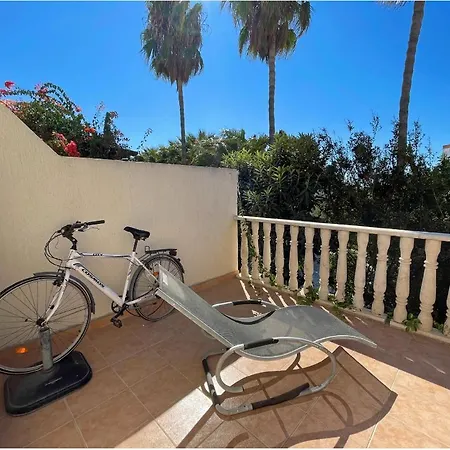Apartment Town House, Garden, 2 Bedrooms, 2 Bathrooms *