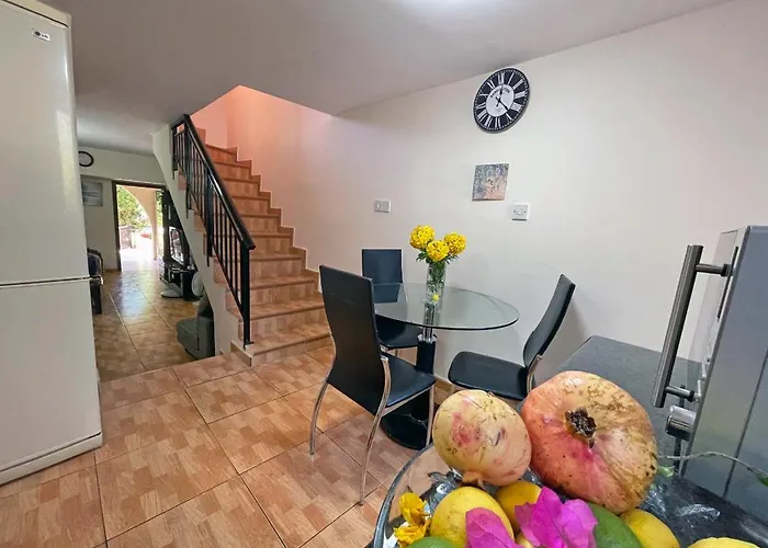 Town House, Garden, 2 Bedrooms, 2 Bathrooms パ フォス